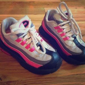Nike AirMax size 10 toddler girls like new